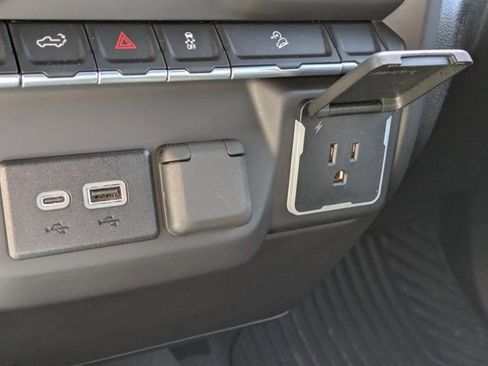 Certified 2025 Chevrolet Silverado 2500 Custom w/ Custom Value Package AWD/4WD image 30