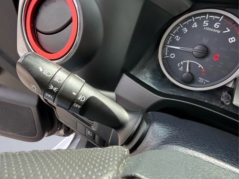 Used 2019 Toyota Tacoma SR5 RWD image 26