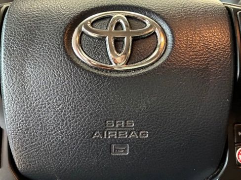 Used 2019 Toyota Tacoma SR image 15