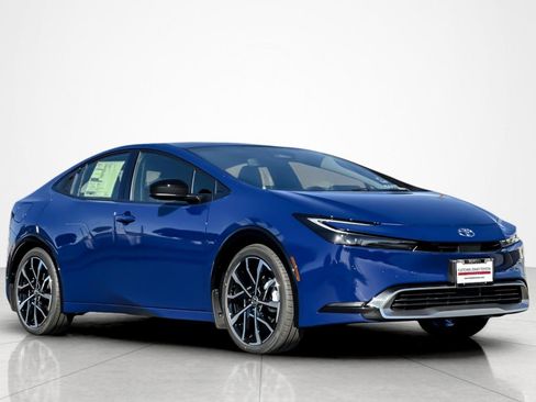 New 2026 Toyota Prius Plug-In Hybrid image 7