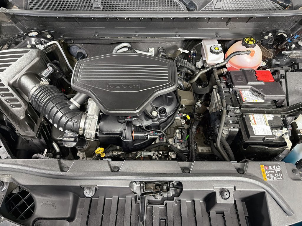 Used 2023 GMC Acadia SLT FWD image 31