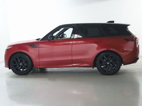 Used 2023 Land Rover Range Rover Sport SE Dynamic image 4