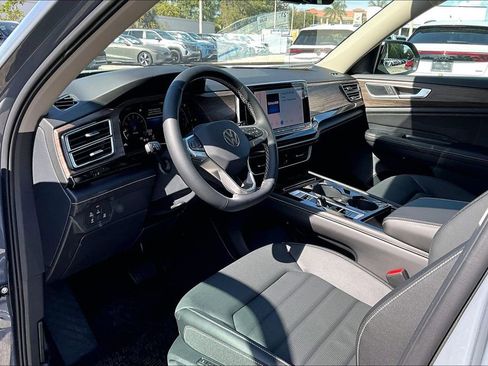 New 2026 Volkswagen Atlas SEL image 14