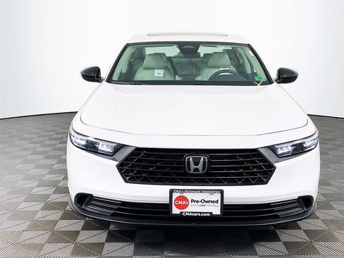 New 2025 Honda Accord SE image 2