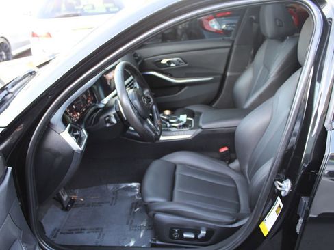 Used 2020 BMW M340i RWD image 24