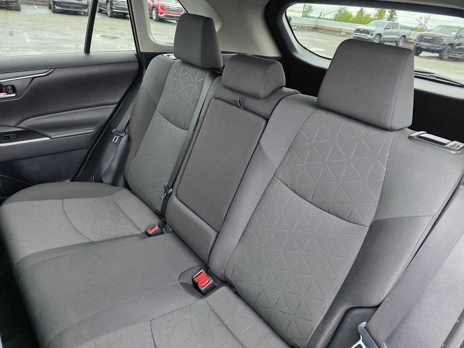 Used 2023 Toyota RAV4 XLE FWD image 17