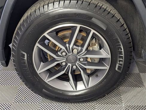 Used 2020 Jeep Grand Cherokee Limited image 8