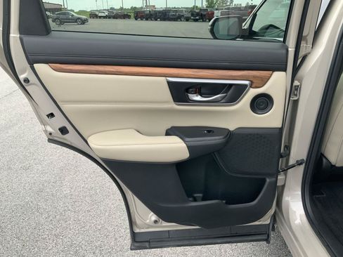 Used 2018 Honda CR-V Touring image 45