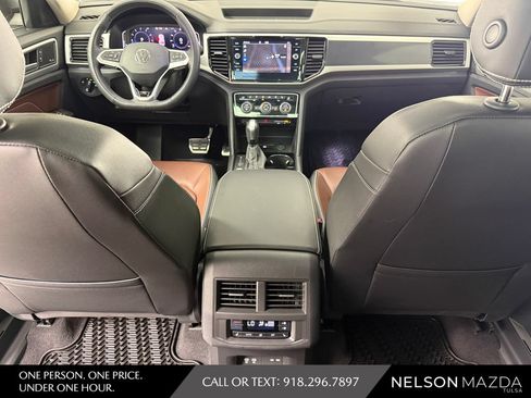 Used 2023 Volkswagen Atlas SEL Premium R-Line AWD/4WD image 37