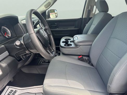 Used 2018 RAM 2500 Tradesman w/ Chrome Appearance Group AWD/4WD image 13