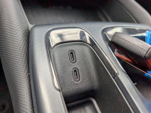 New 2026 Chevrolet Equinox EV RS image 22