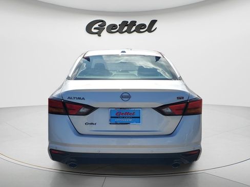 Used 2024 Nissan Altima 2.5 SR FWD image 6