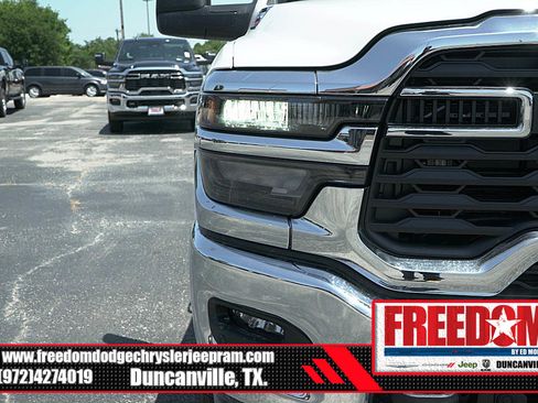 New 2025 RAM 2500 Tradesman image 36