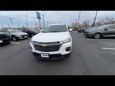 Certified 2023 Chevrolet Traverse LT image 3