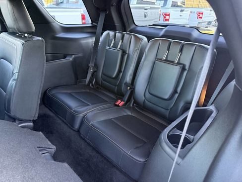 Used 2017 Ford Explorer Limited FWD image 14