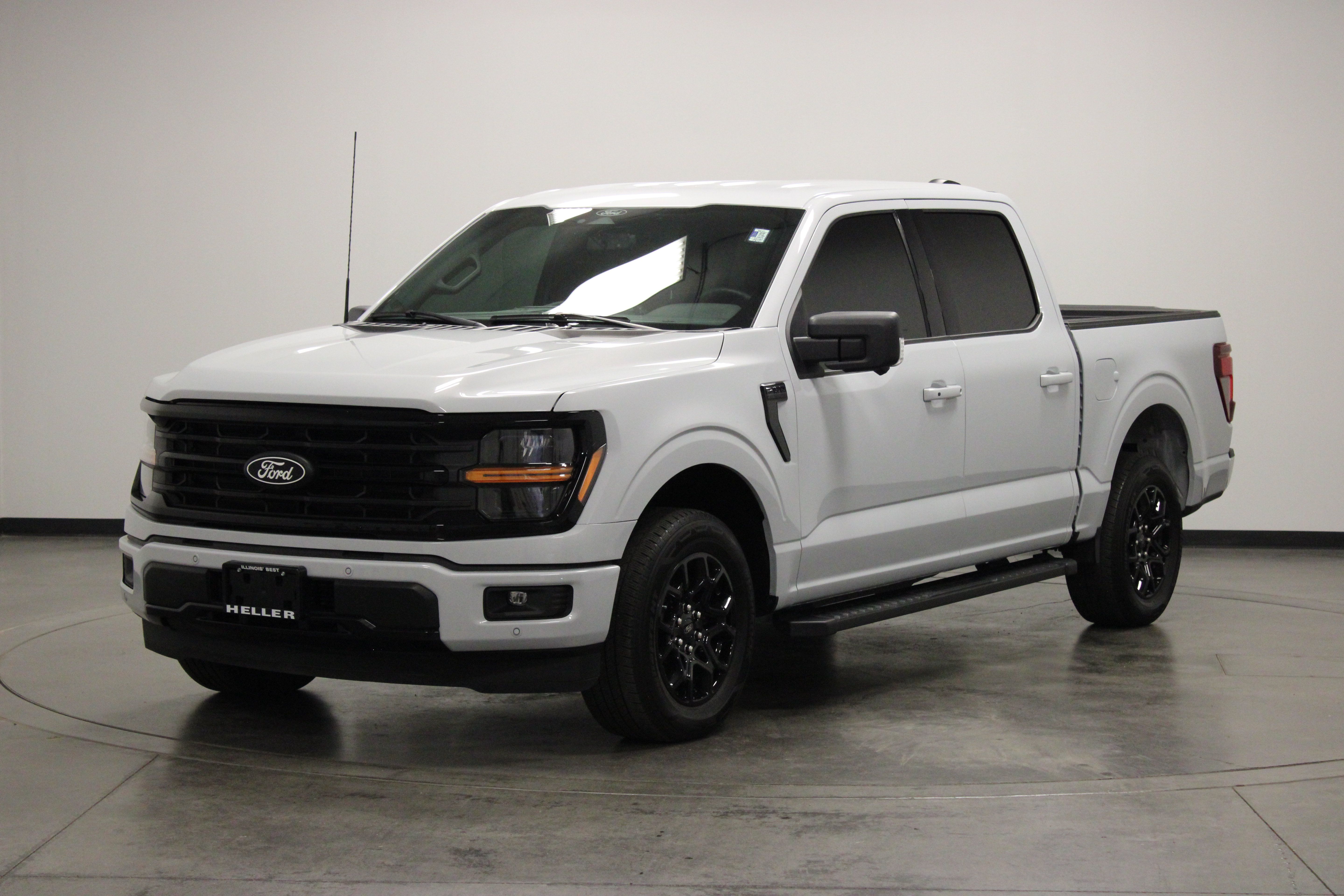 Used 2025 Ford F150 XLT w/ Equipment Group 302A MID RWD image 4