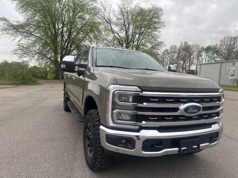 Used 2026 Ford F250 King Ranch w/ Tremor Off-Road Package image 4