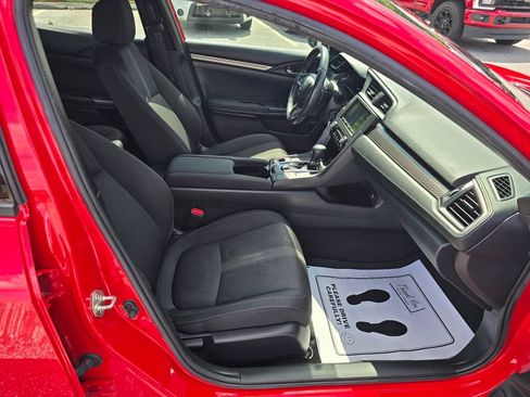 Used 2018 Honda Civic Sport image 12