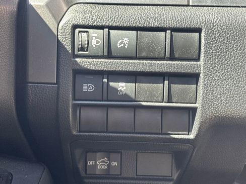 Used 2024 Toyota Tacoma TRD Off-Road image 24