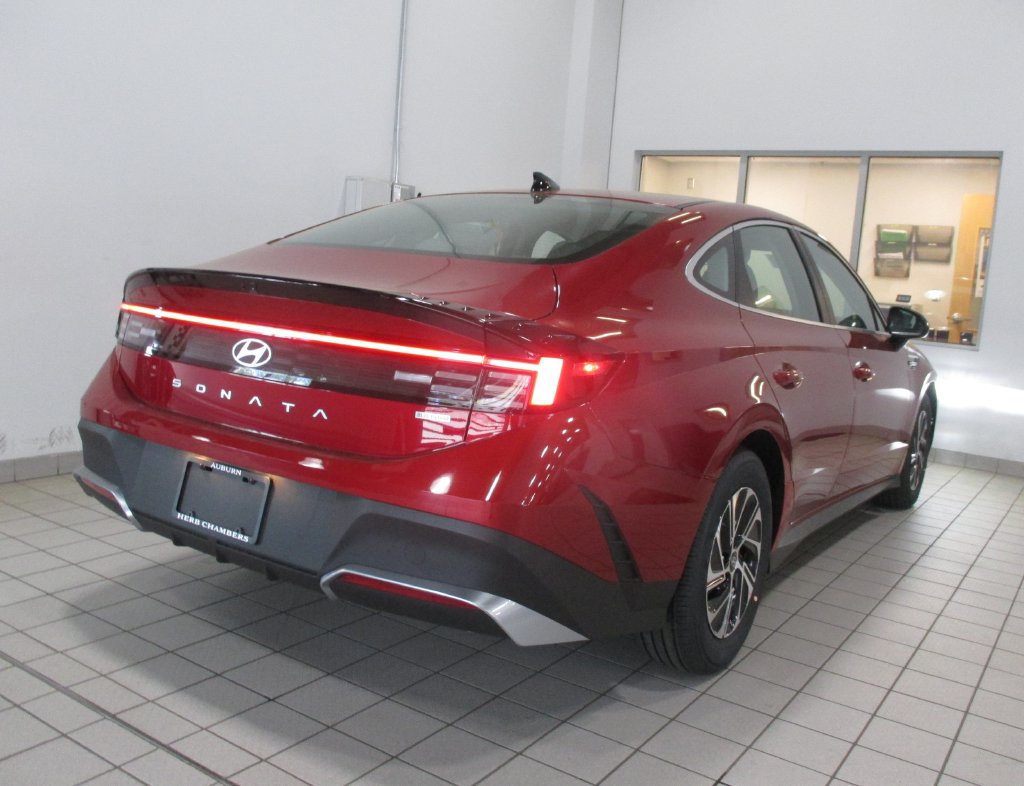 New 2026 Hyundai Sonata Blue FWD image 3