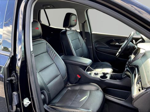 Used 2023 GMC Terrain AT4 AWD/4WD image 28