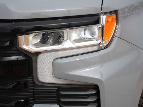Used 2024 Chevrolet Silverado 1500 LT Trail Boss w/ Convenience Package II AWD/4WD image 5