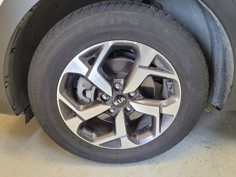 Used 2020 Kia Sportage LX image 31