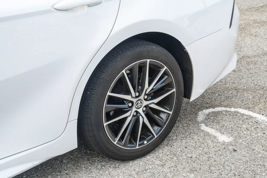Used 2024 Toyota Camry SE FWD image 10