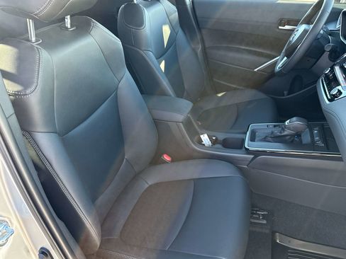 Used 2026 Toyota Corolla Cross XLE w/ Convenience Package image 17