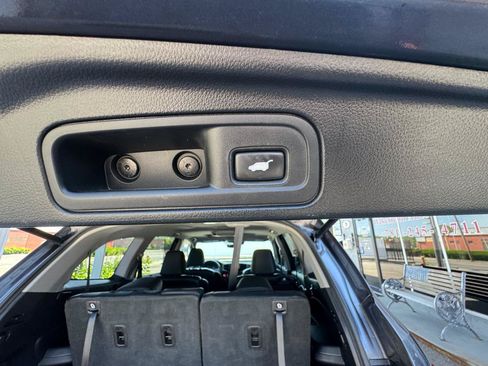 Used 2019 Honda Pilot Touring image 15