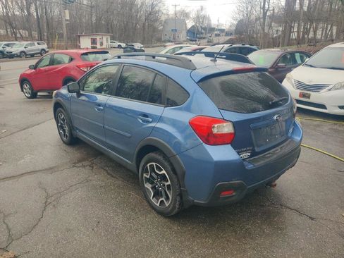 Used 2017 Subaru Crosstrek 2.0i Premium w/ Moonroof Package image 4