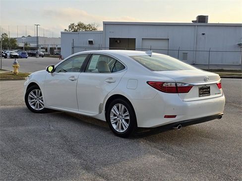 Used 2015 Lexus ES 350 image 4