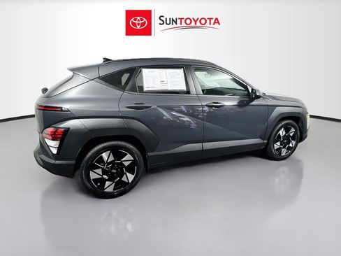 Used 2024 Hyundai Kona SEL FWD image 4