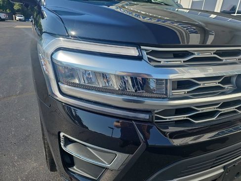 Used 2023 Ford Expedition Platinum AWD/4WD image 7