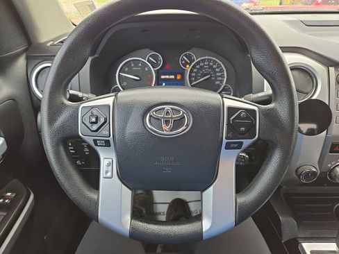 Used 2017 Toyota Tundra SR5 AWD/4WD image 18