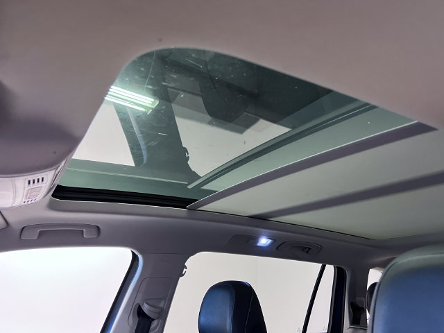 Used 2024 Volkswagen Tiguan SE FWD image 27