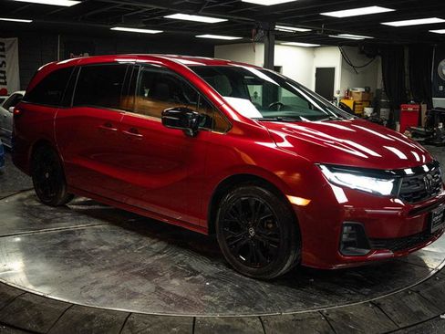 Used 2025 Honda Odyssey Sport-L image 5