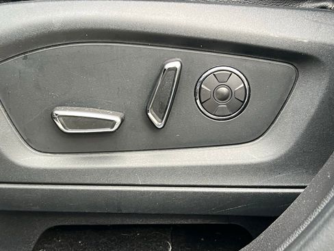 Used 2020 Ford Explorer ST w/ ST Street Pack image 29