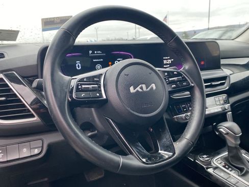 Used 2025 Kia Seltos S image 7