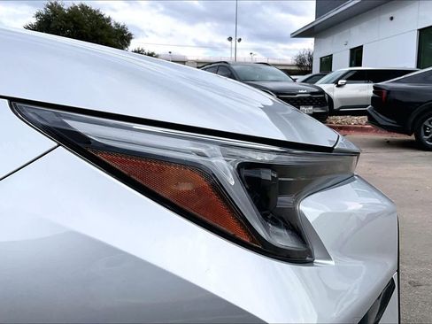 Used 2023 Toyota Corolla SE image 26