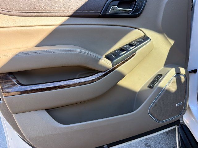 Used 2017 GMC Yukon SLT w/ Premium Edition AWD/4WD image 12
