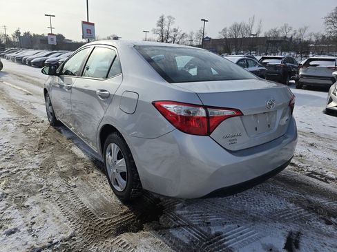 Used 2015 Toyota Corolla LE image 5