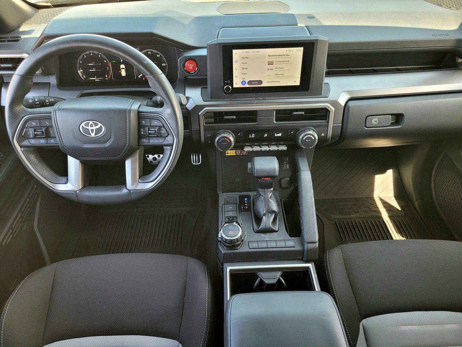 Used 2025 Toyota 4Runner TRD Sport AWD/4WD image 11