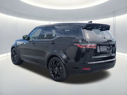 Used 2024 Land Rover Discovery Dynamic SE AWD/4WD image 4