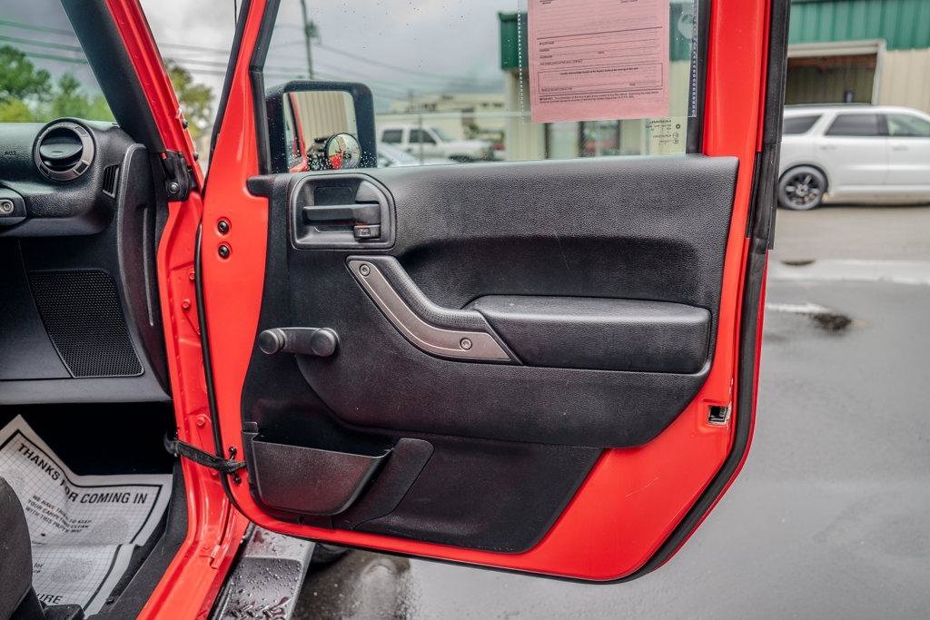 Used 2017 Jeep Wrangler Sport w/ Quick Order Package 24S AWD/4WD image 19