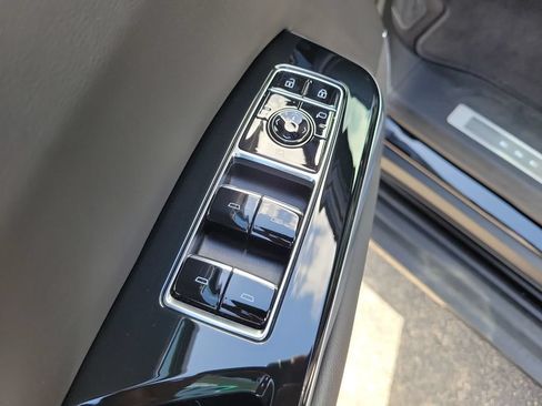 Certified 2025 Cadillac Escalade Sport AWD/4WD image 24