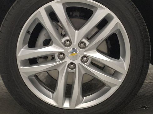 Used 2020 Chevrolet Equinox Premier image 31