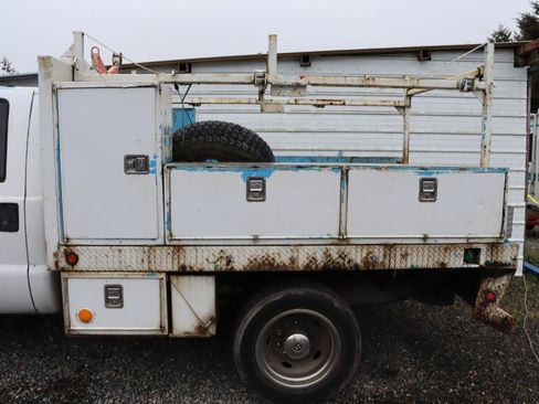 Used 2009 Ford F550 4x4 Crew Cab Super Duty image 3