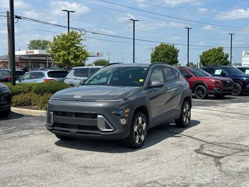 Used 2025 Hyundai Kona SEL AWD/4WD image 3