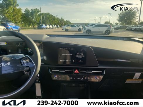 New 2026 Kia Niro LX FWD image 19